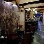 Hotel Floryan Old Town 